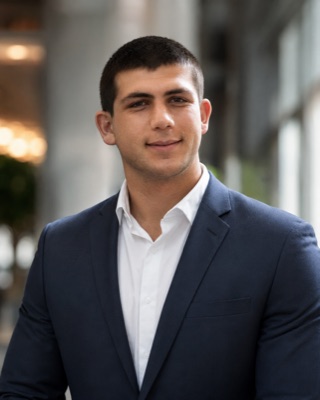 Headshot of Ryan Mizrahi